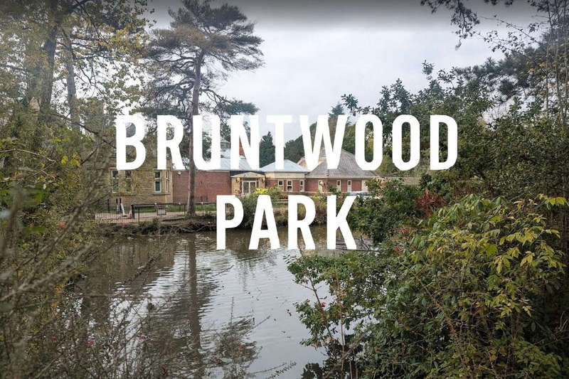 Bruntwood Park With the Kids: Planes Over the Playground