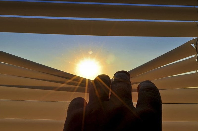 Office blinds temperature