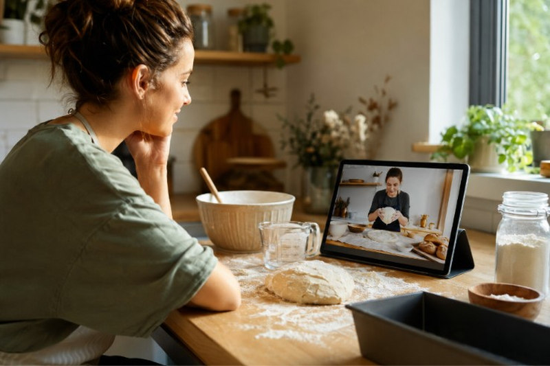 Watch Baking Tutorial