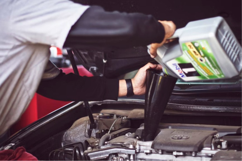 Why Small Car Maintenance Habits Make Family Life Easier