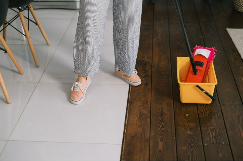 Cleaning Commercial Floor