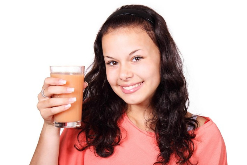Foods and Nutrients That Can Help Support Health, Hair and Skin