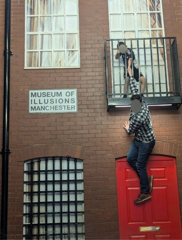 Manchester Museum of Illusions Street Scene